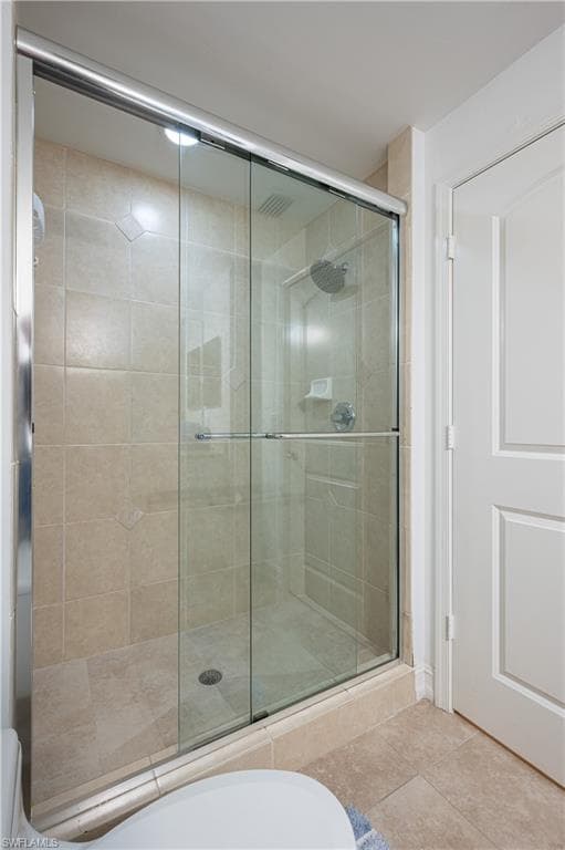 1100 Pine Ridge RD # A304, NAPLES FL 34108-8