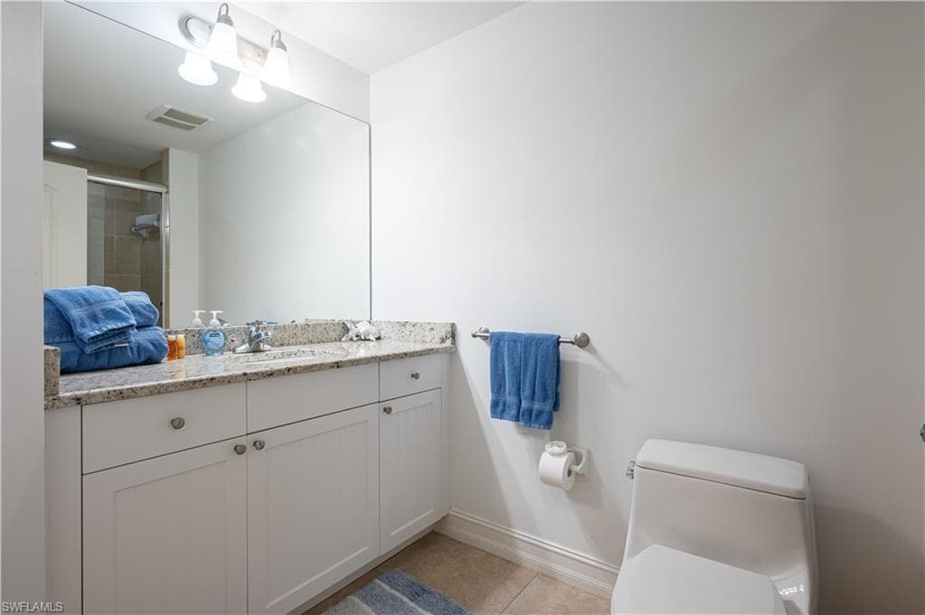 1100 Pine Ridge RD # A304, NAPLES FL 34108-7
