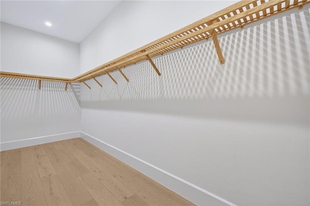 2032 Cambridge Park DR, NAPLES FL 34109-15