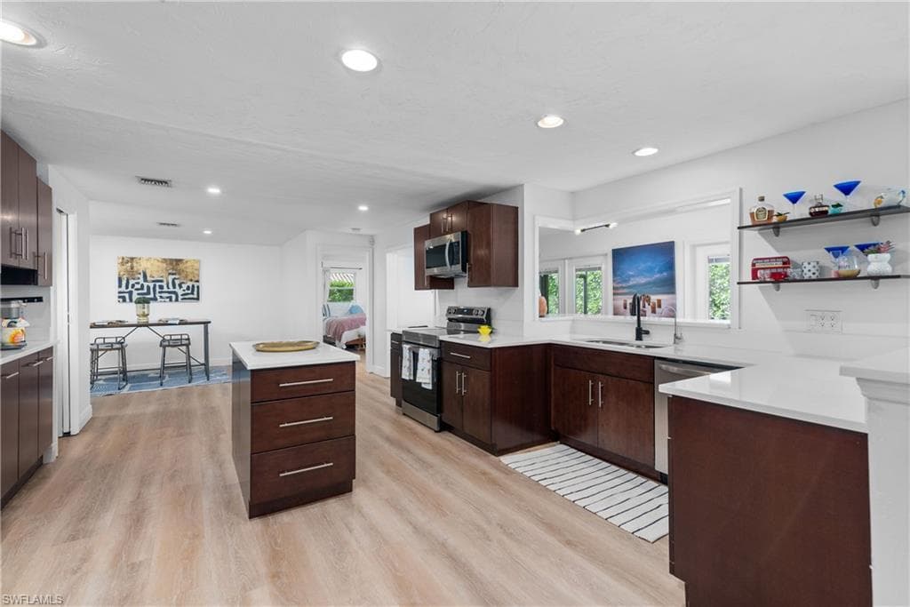 237 Burning Tree DR, NAPLES FL 34105-7