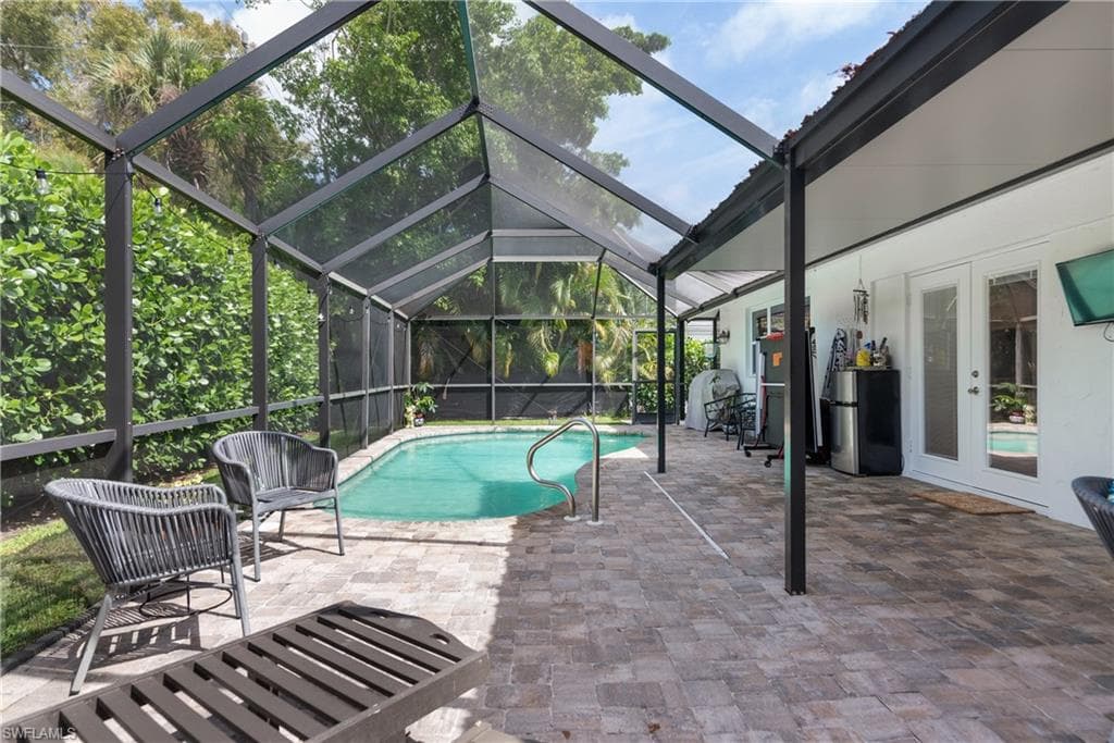 237 Burning Tree DR, NAPLES FL 34105-24