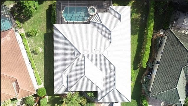 10283 Avonleigh DR, BONITA SPRINGS FL 34135-2