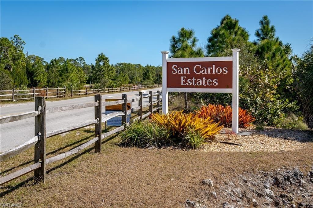 24166 Melaine LN, BONITA SPRINGS FL 34135-1