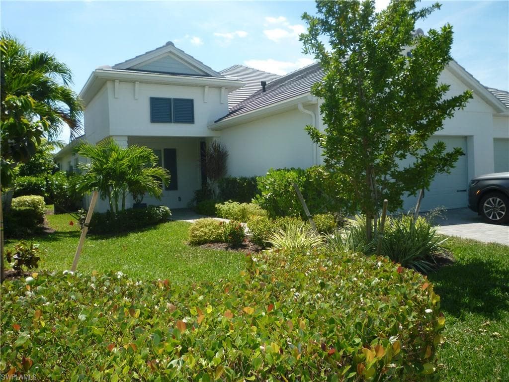 2118 Marquesa CIR, NAPLES FL 34112-1
