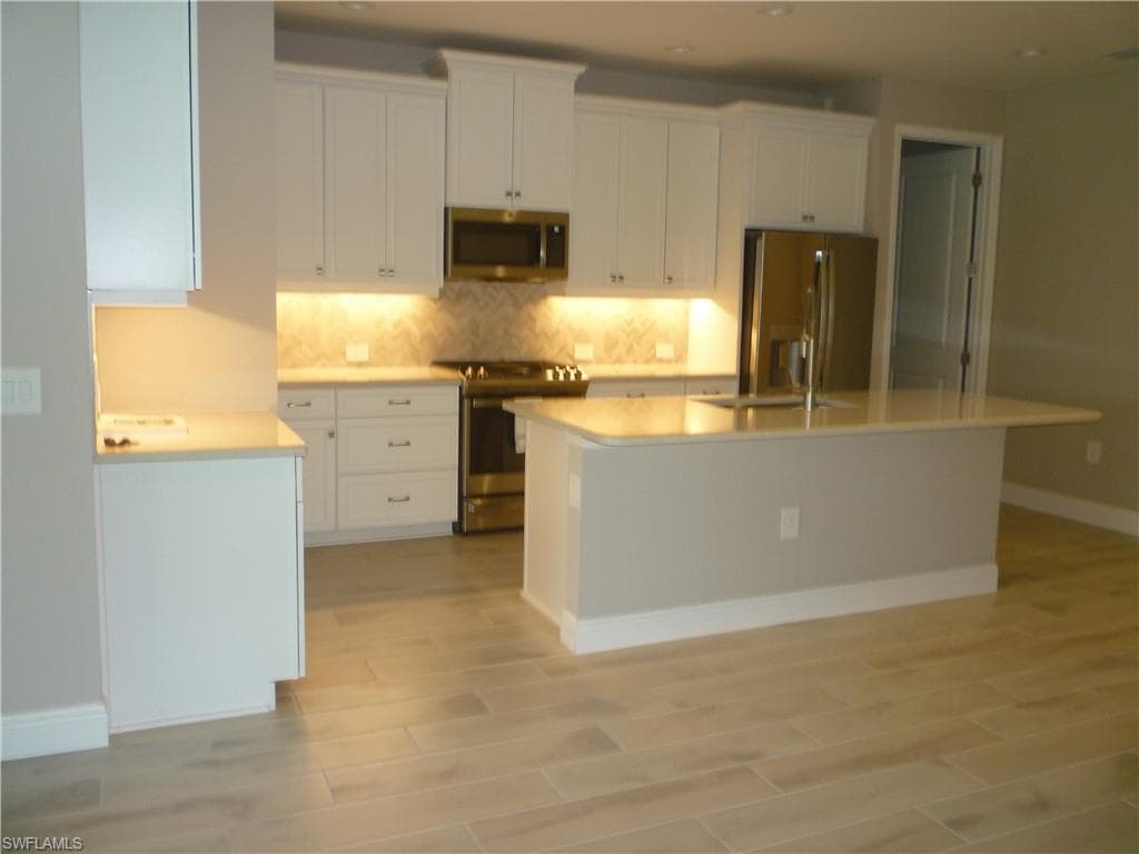 2118 Marquesa CIR, NAPLES FL 34112-4