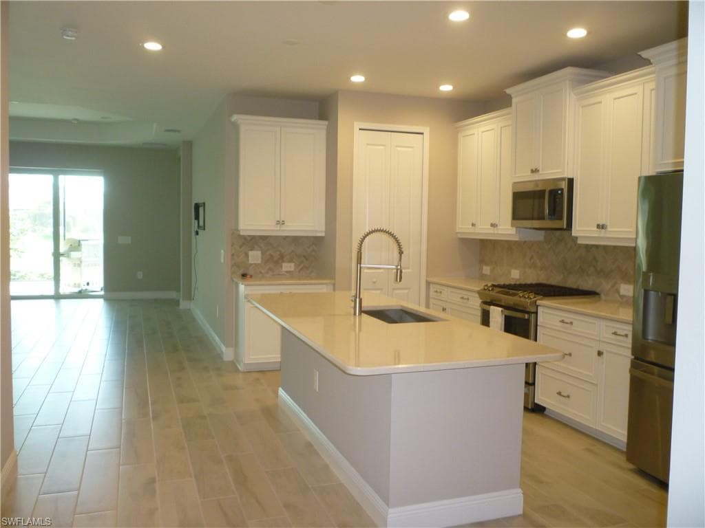 2118 Marquesa CIR, NAPLES FL 34112-3