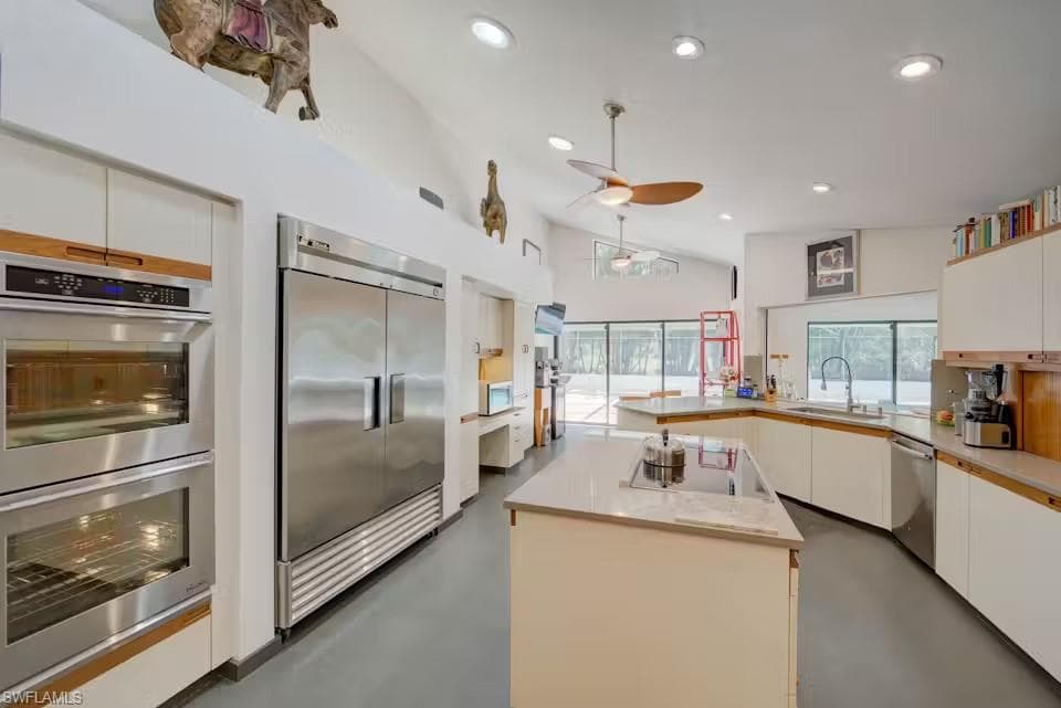 4324 Butterfly Orchid LN, NAPLES FL 34119-8
