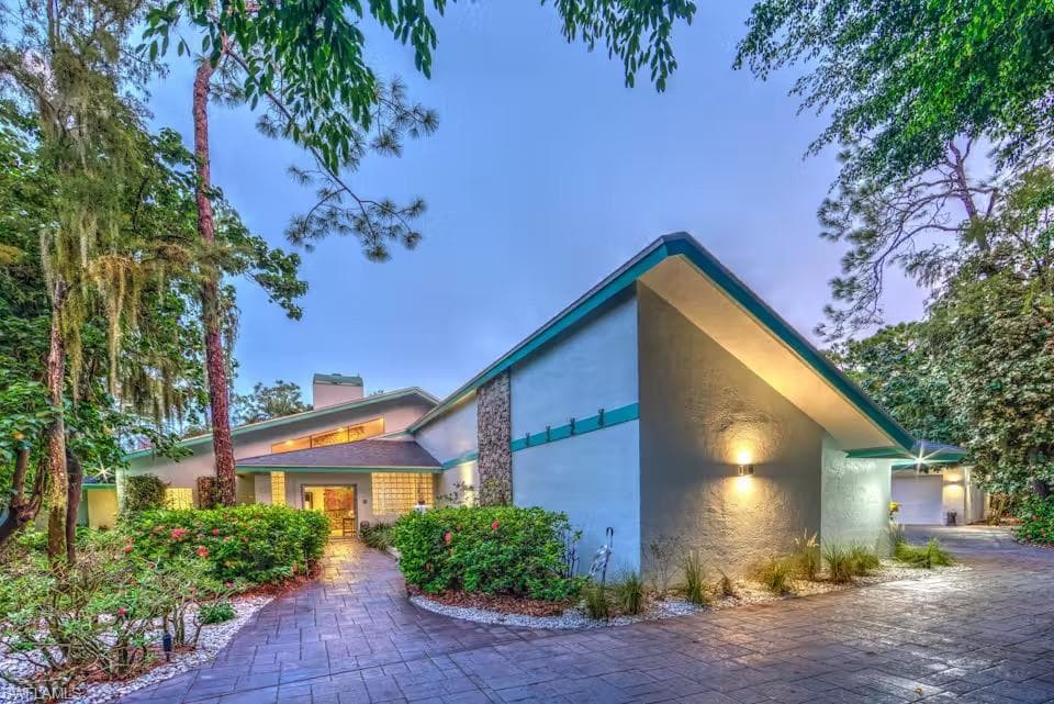4324 Butterfly Orchid LN, NAPLES FL 34119-32