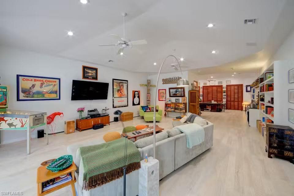 4324 Butterfly Orchid LN, NAPLES FL 34119-20