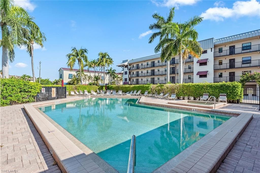 807 River Point DR 105D-26
