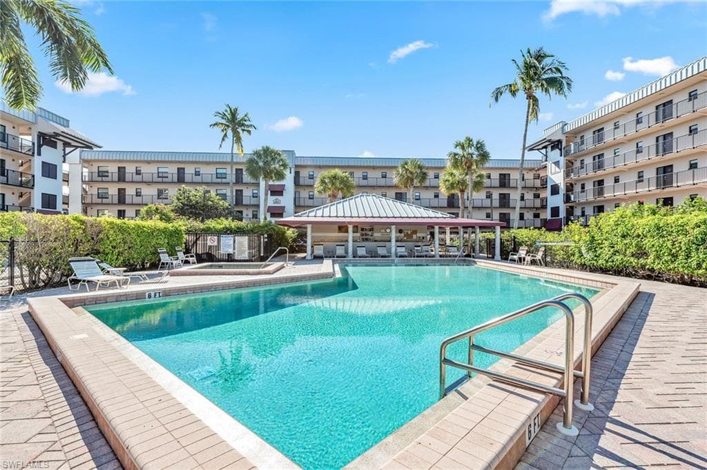 807 River Point DR 105D-25