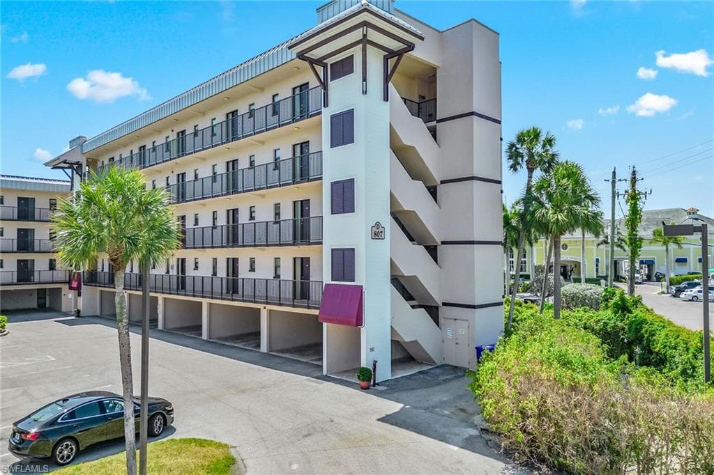 807 River Point DR 105D-21