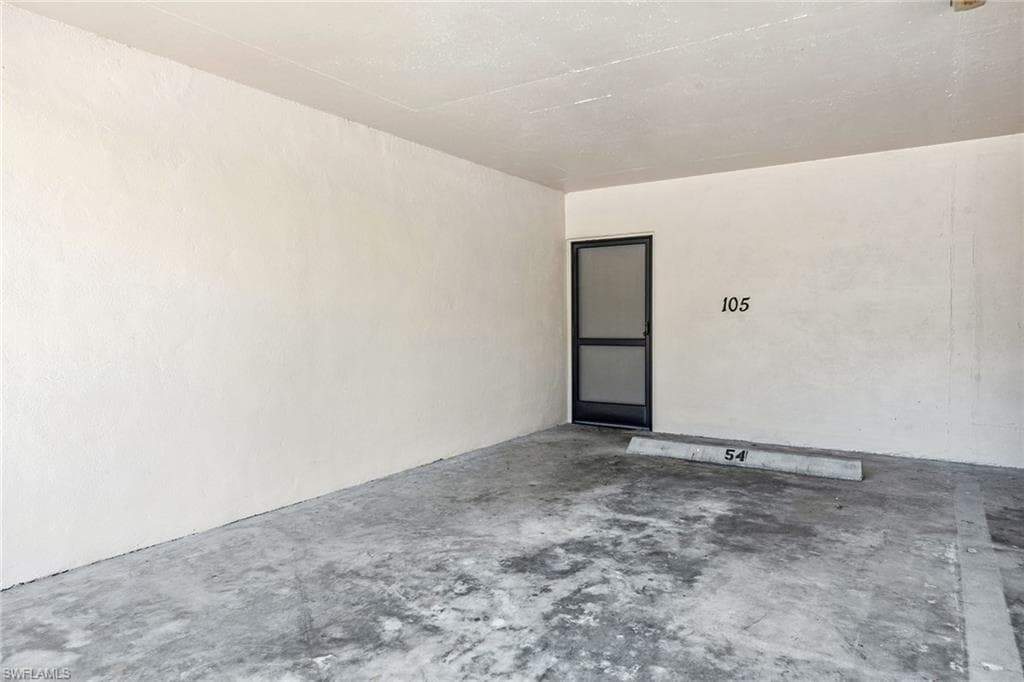 807 River Point DR 105D-35