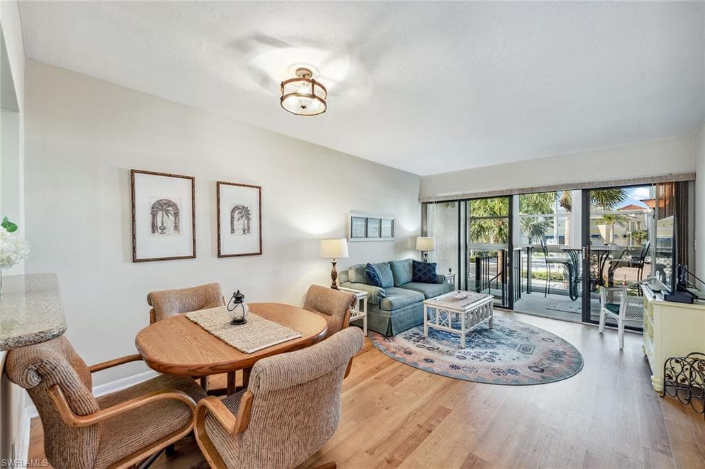 807 River Point DR 105D-4