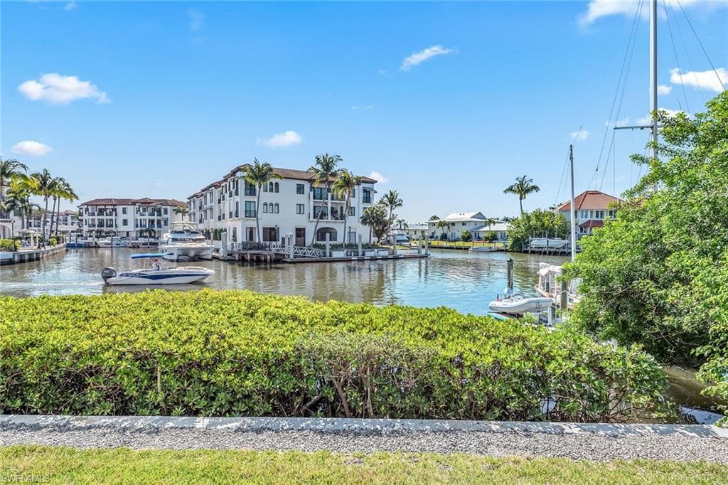 807 River Point DR 105D-29
