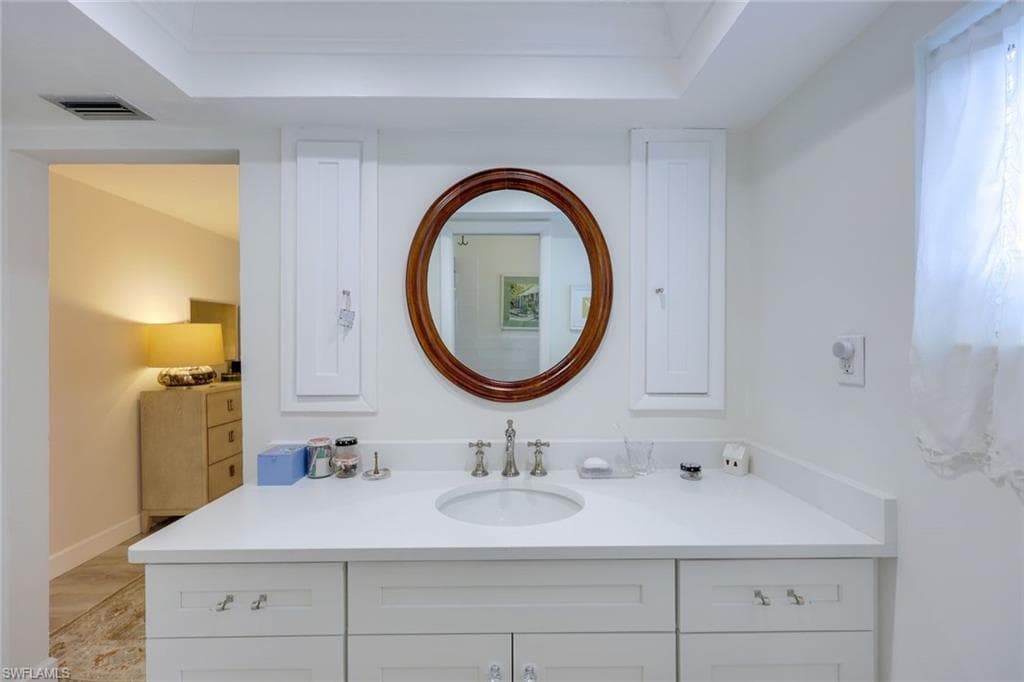 10320 River DR, BONITA SPRINGS FL 34135-19
