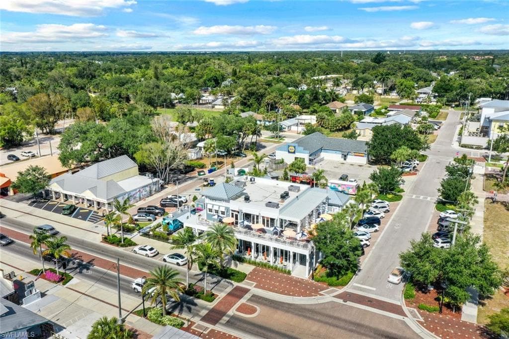 10320 River DR, BONITA SPRINGS FL 34135-37
