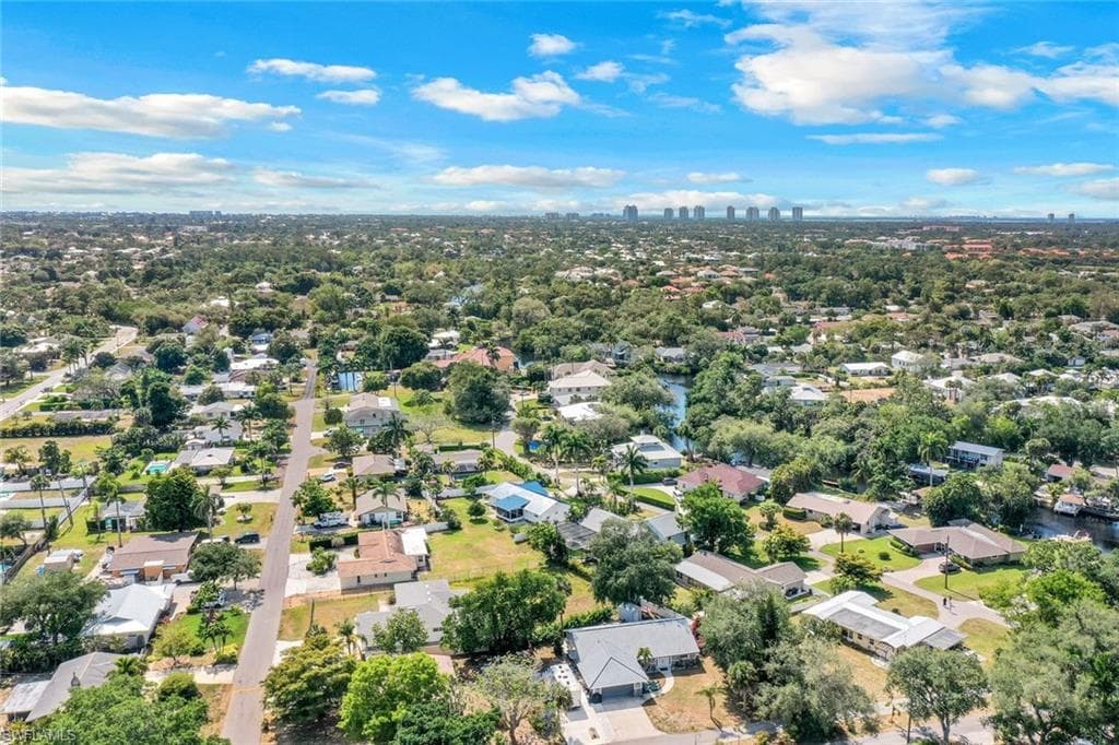 10320 River DR, BONITA SPRINGS FL 34135-36