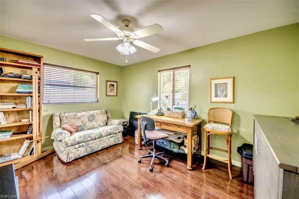 539 W Archer PKWY, CAPE CORAL FL 33904-14