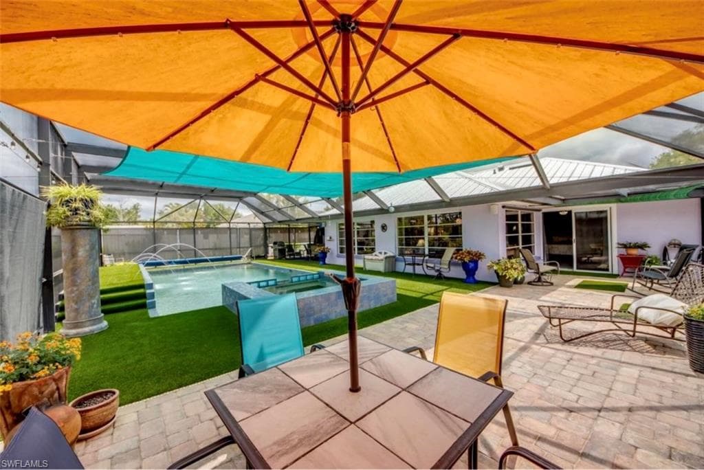 539 W Archer PKWY, CAPE CORAL FL 33904-20