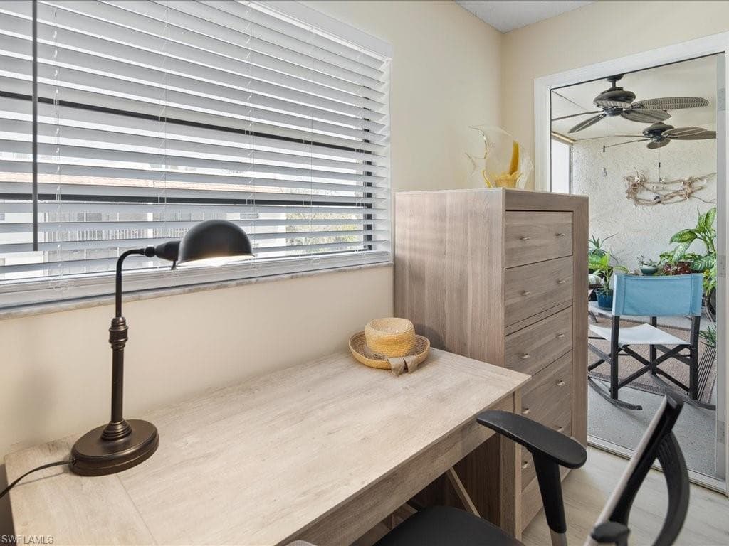 9395 Pennsylvania AVE # 20, BONITA SPRINGS FL 34135-10