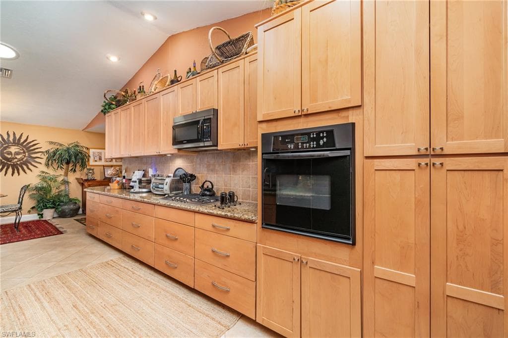 15854 Gleneagle CT, FORT MYERS FL 33908-15
