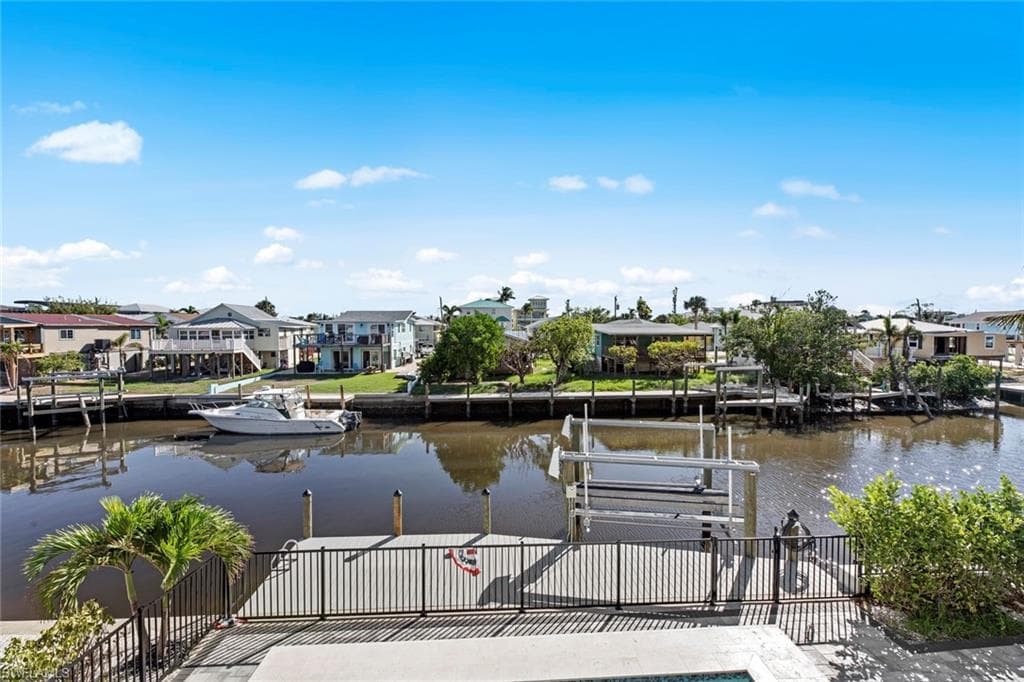 250 Crescent ST, FORT MYERS BEACH FL 33931-41