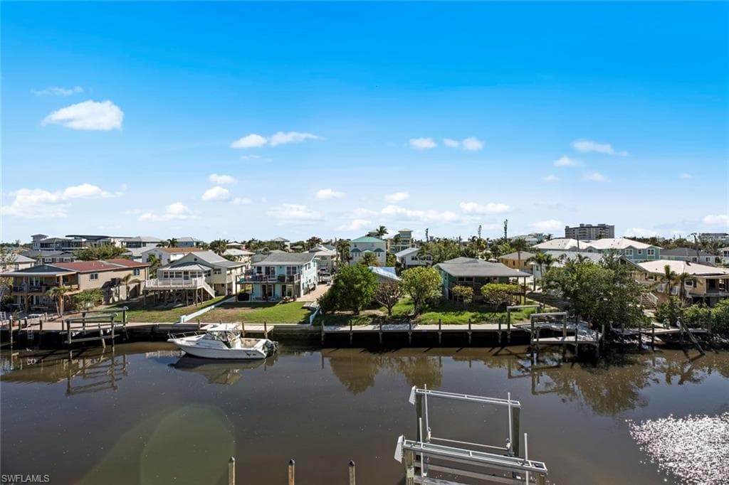 250 Crescent ST, FORT MYERS BEACH FL 33931-27
