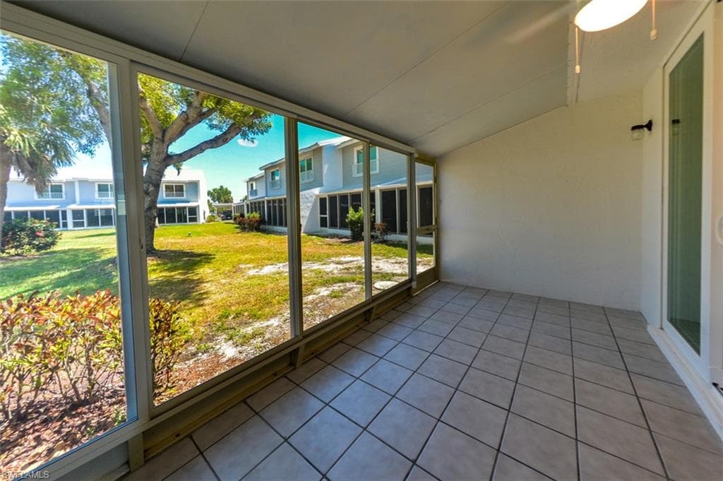 18006 San Carlos BLVD # 17, FORT MYERS BEACH FL 33931-29