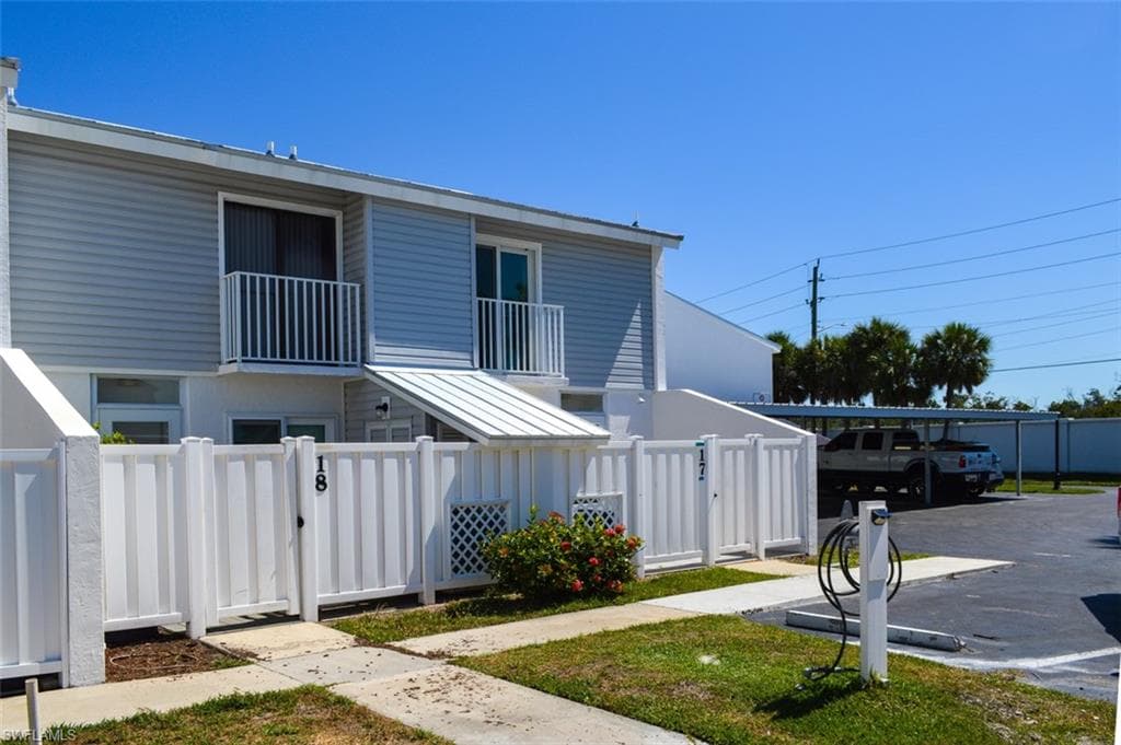 18006 San Carlos BLVD # 17, FORT MYERS BEACH FL 33931-34