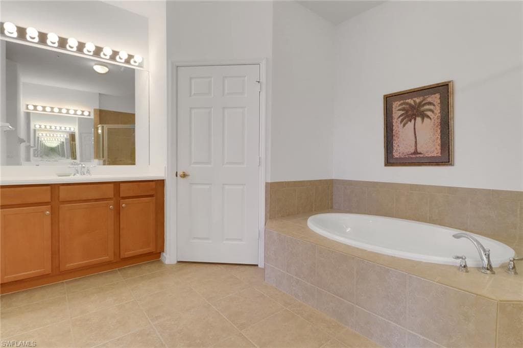 14573 Abaco Lakes DR # 102, FORT MYERS FL 33908-15
