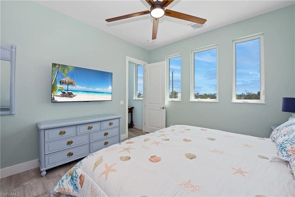 151 Chapel ST, FORT MYERS BEACH FL 33931-10