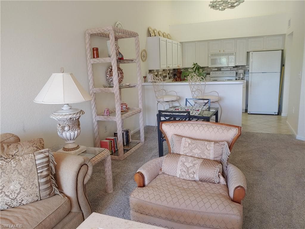 4105 Residence DR # 721, FORT MYERS FL 33901-8