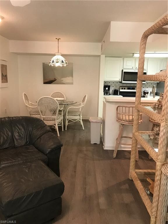 4122 Residence DR # 102, FORT MYERS FL 33901-17