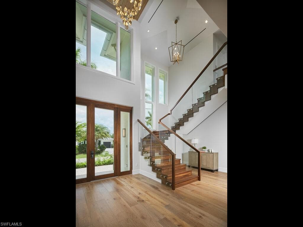 575 17th AVE S, NAPLES FL 34102-19