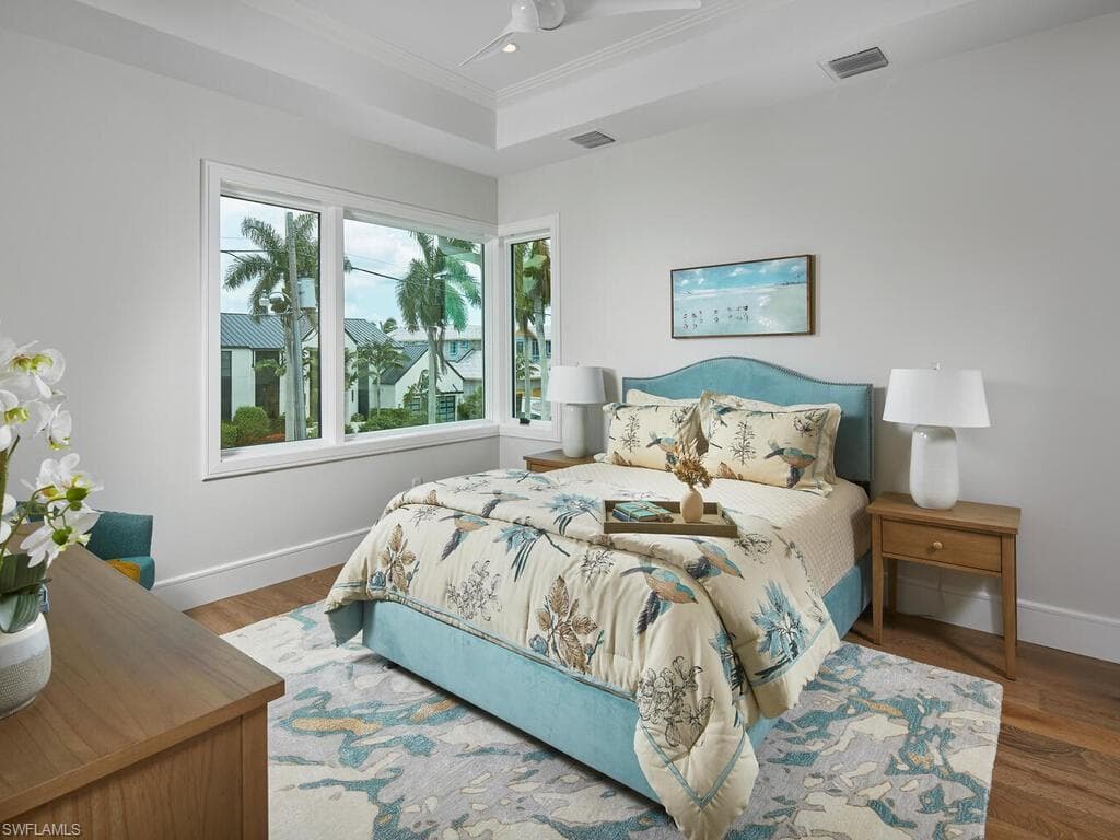 575 17th AVE S, NAPLES FL 34102-28