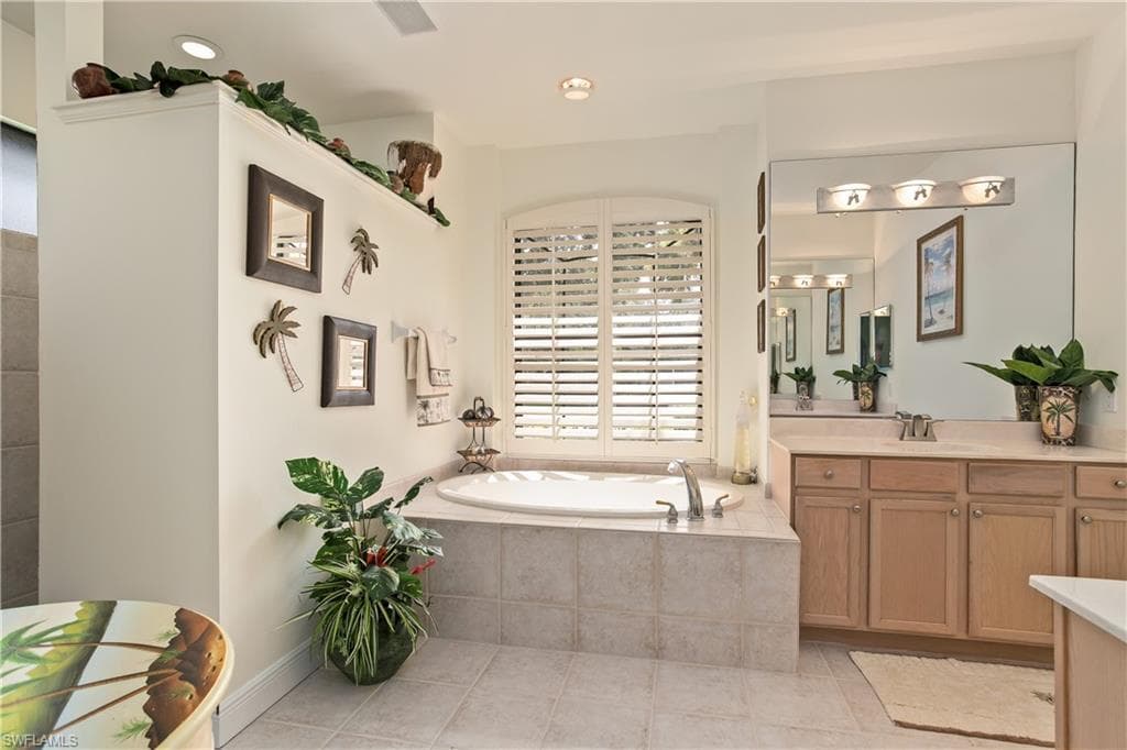 10919 Parnu ST, NAPLES FL 34109-12