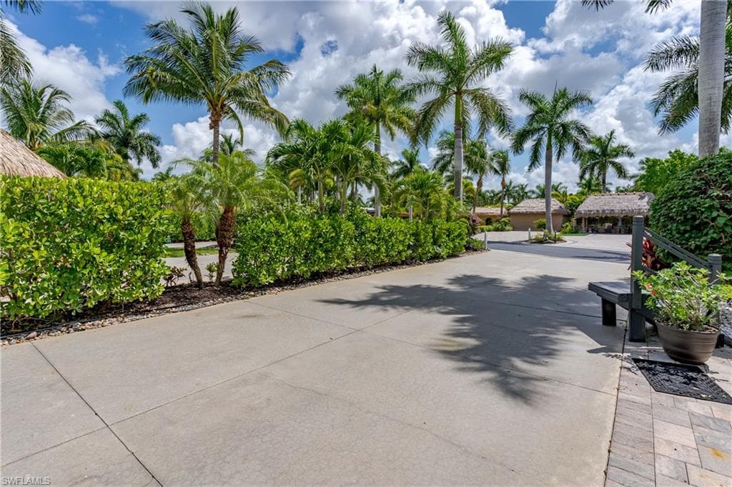 13573 Snapper LN, NAPLES FL 34114-22