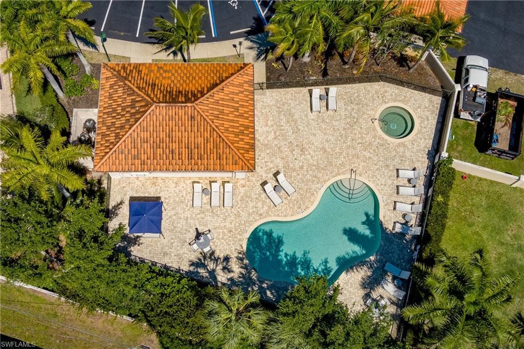 13573 Snapper LN, NAPLES FL 34114-46