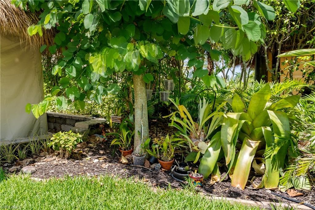 13573 Snapper LN, NAPLES FL 34114-15