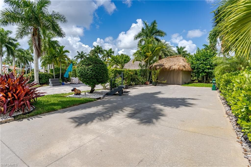 13573 Snapper LN, NAPLES FL 34114-6