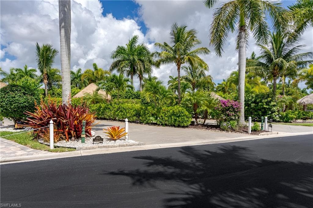 13573 Snapper LN, NAPLES FL 34114-3