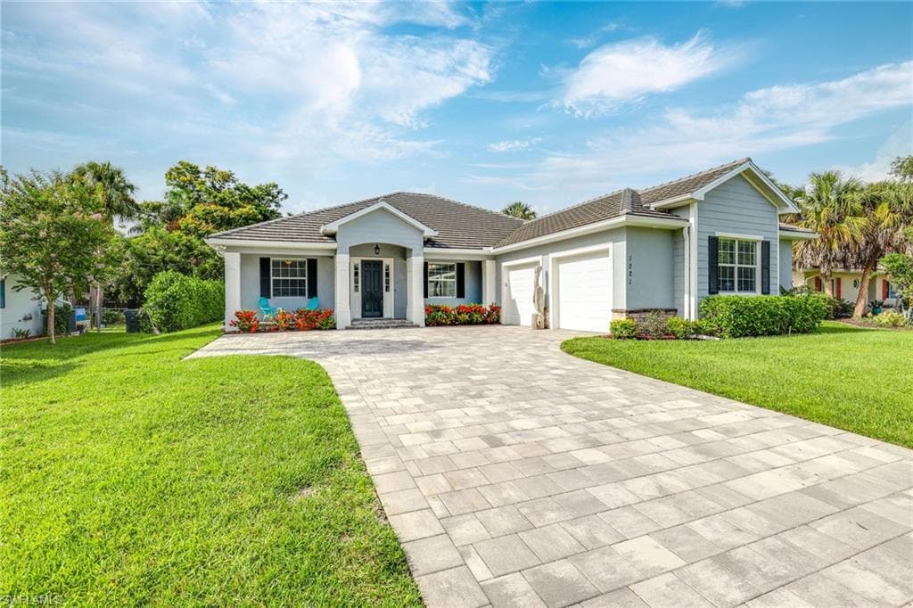 1221 La Faunce WAY, FORT MYERS FL 33919-2