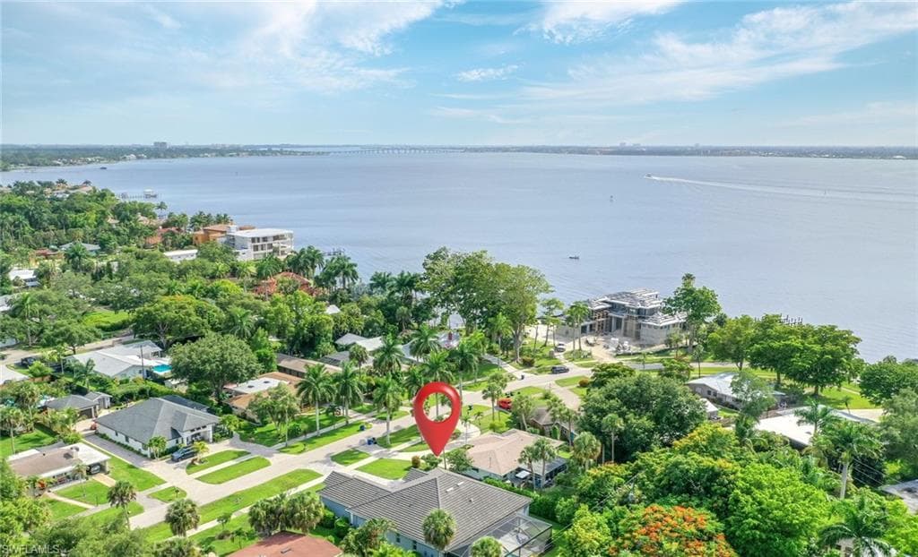 1221 La Faunce WAY, FORT MYERS FL 33919-29