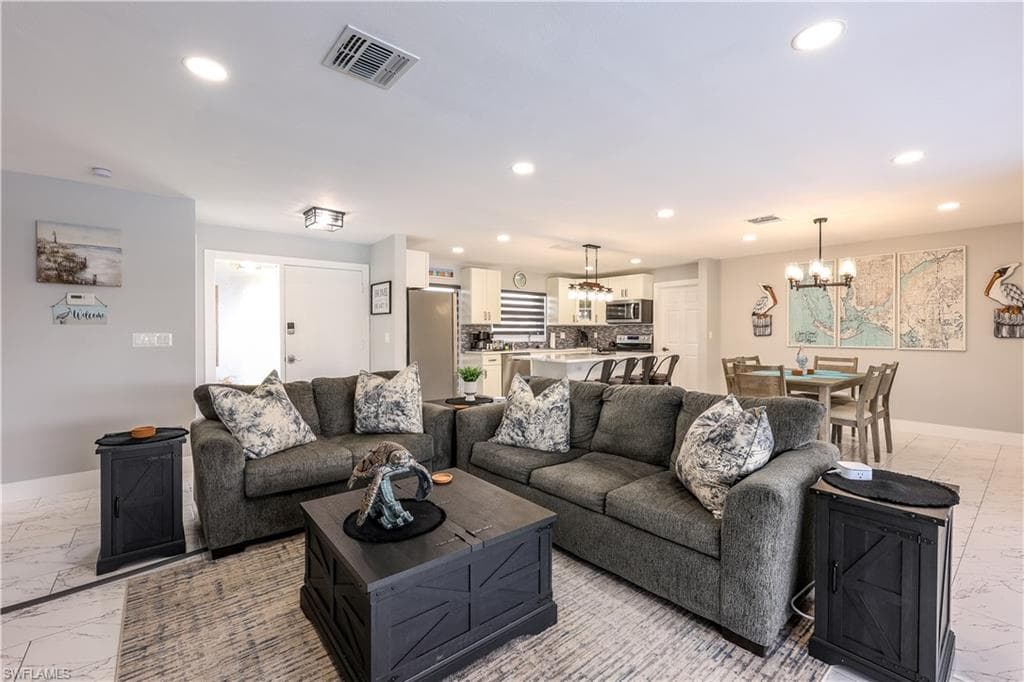 3505 SE 16th PL, CAPE CORAL FL 33904-6