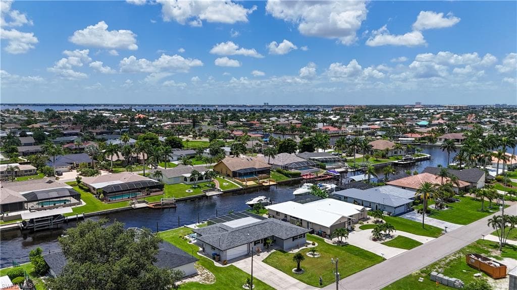 3505 SE 16th PL, CAPE CORAL FL 33904-37