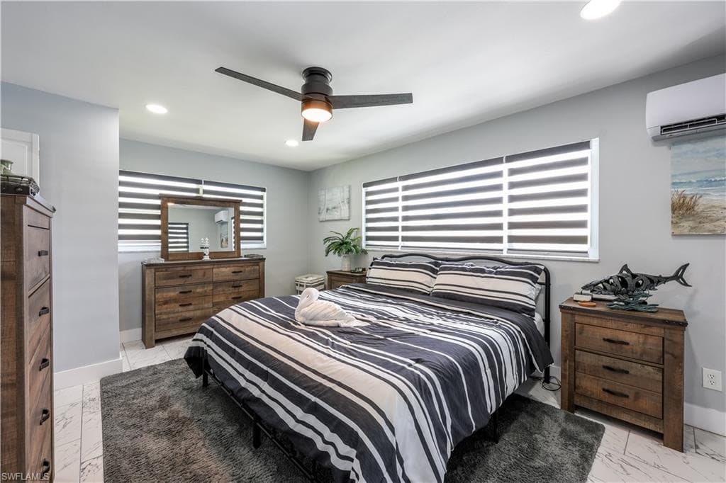 3505 SE 16th PL, CAPE CORAL FL 33904-18