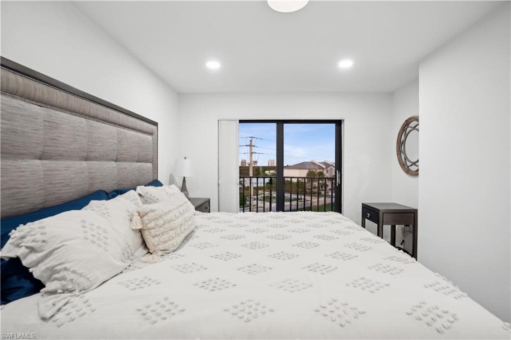 25820 Hickory BLVD # 301, BONITA SPRINGS FL 34134-17