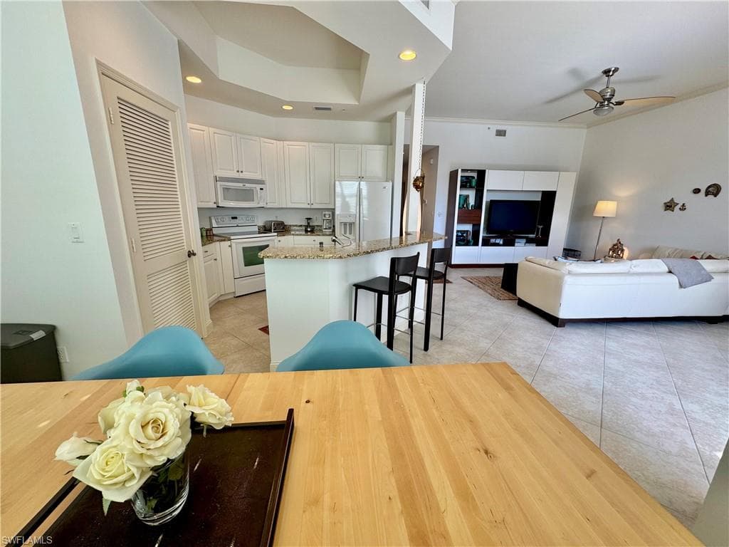 3921 Kens WAY # 2302, BONITA SPRINGS FL 34134-5