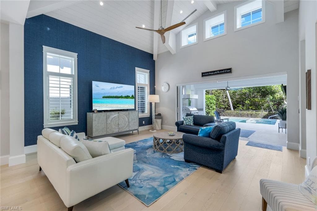 1463 2nd AVE S, NAPLES FL 34102-2